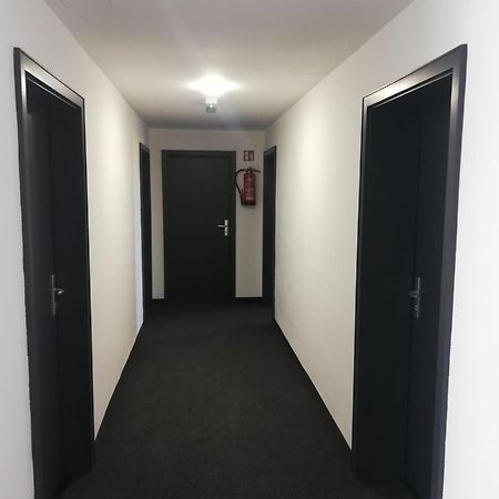 Отель Zzzimple - Staffless & Self Check-In Pillig Экстерьер фото