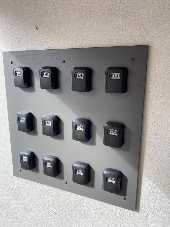 Отель Zzzimple - Staffless & Self Check-In Pillig Экстерьер фото
